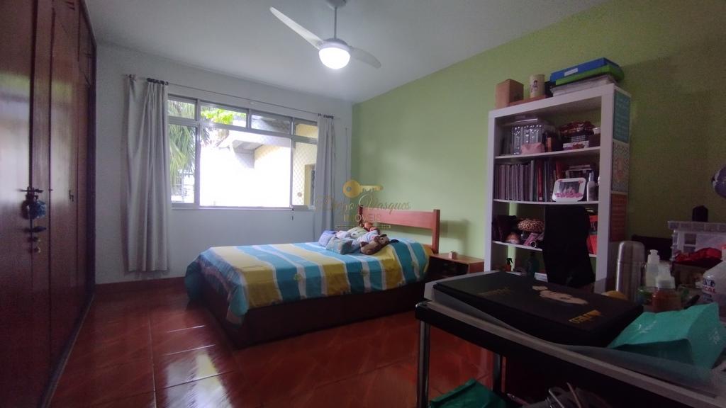 Casa à venda com 4 quartos, 170m² - Foto 14