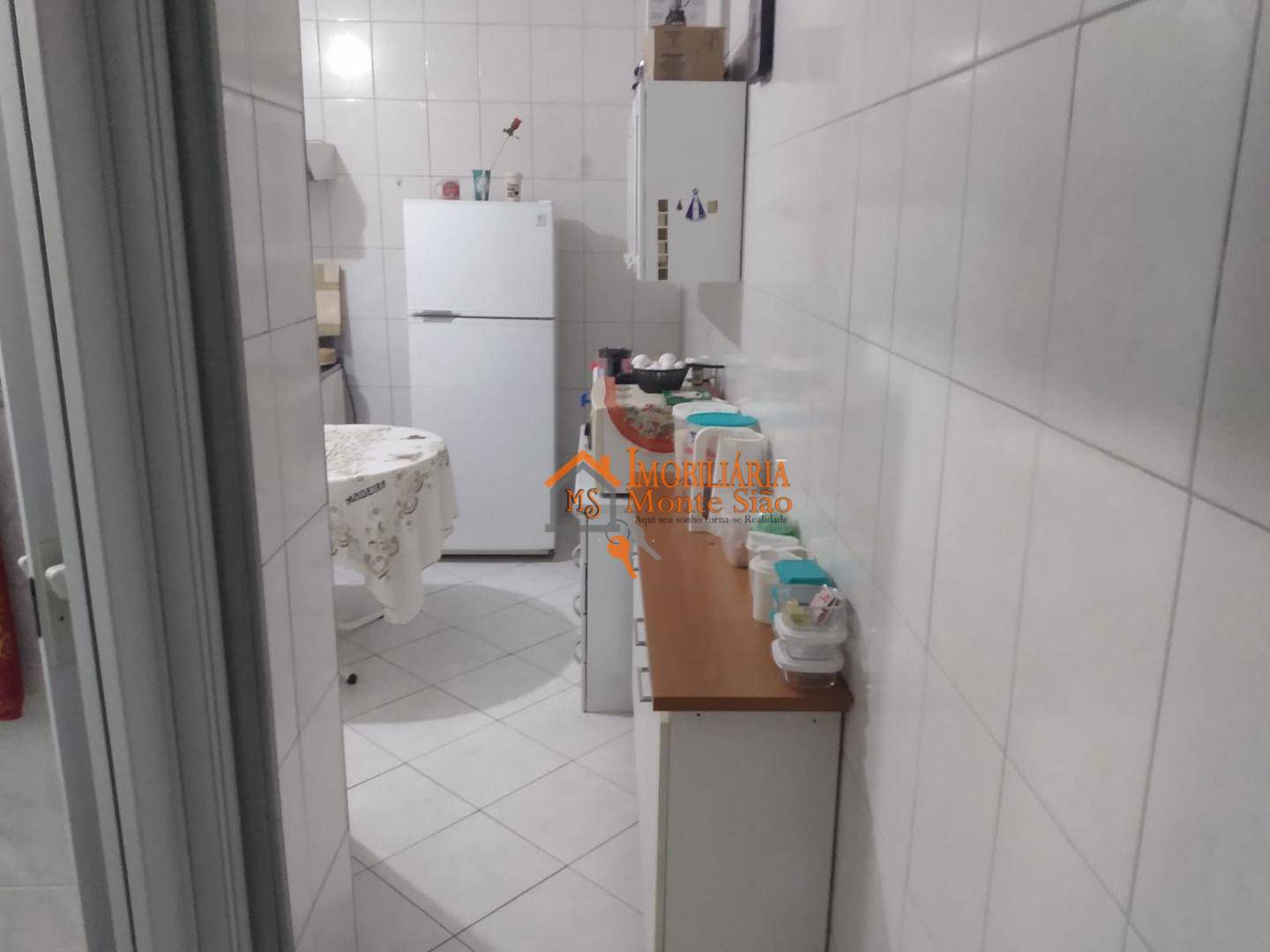 Casa à venda com 3 quartos, 220m² - Foto 10