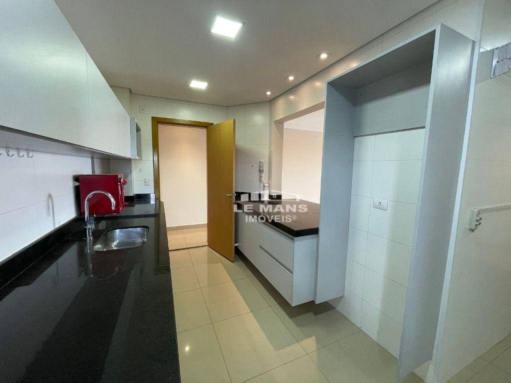 Apartamento para alugar com 3 quartos, 116m² - Foto 4