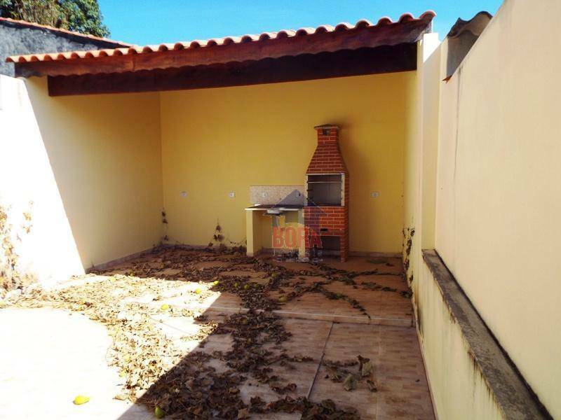 Casa à venda com 3 quartos, 136m² - Foto 19