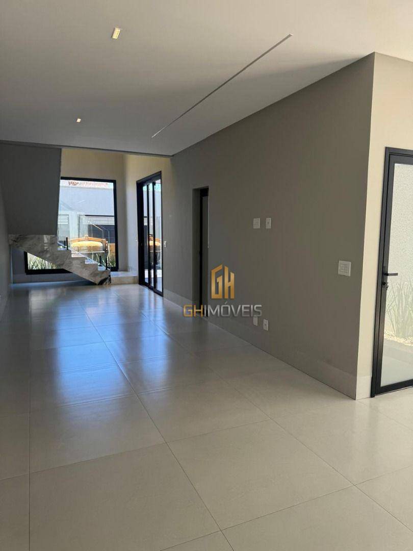 Sobrado à venda com 3 quartos, 175m² - Foto 4