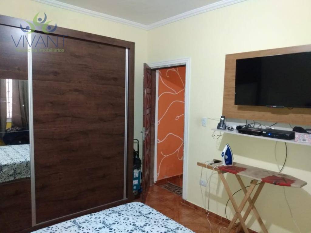 Casa à venda com 2 quartos, 75m² - Foto 2