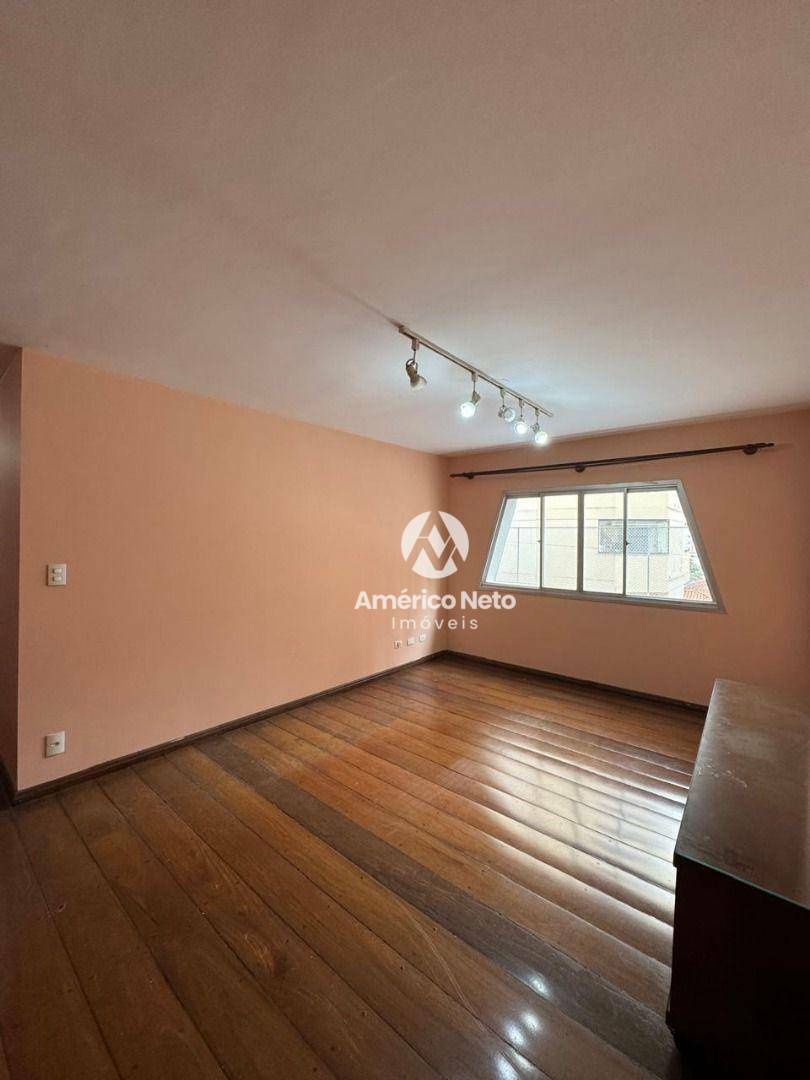 Apartamento para alugar com 3 quartos, 108m² - Foto 3