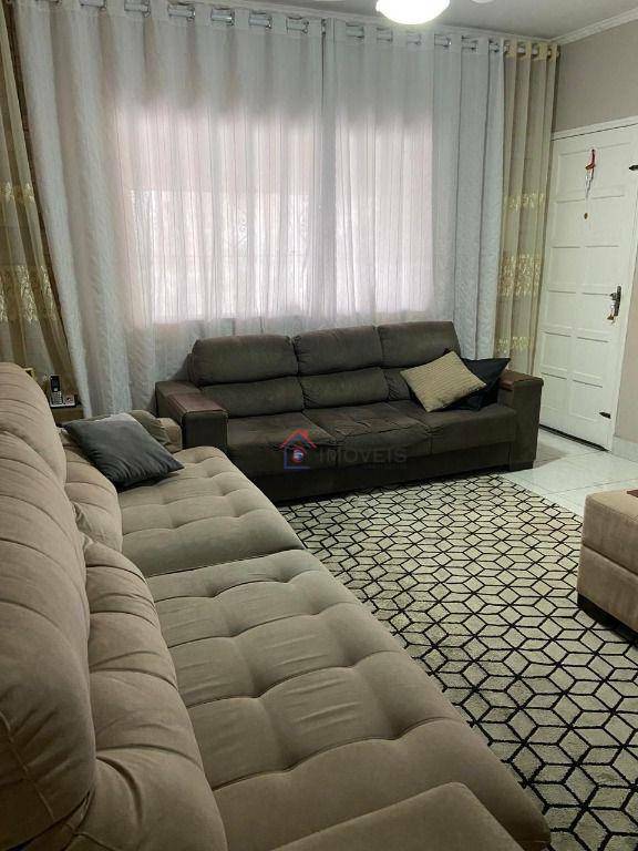 Sobrado à venda com 2 quartos, 200m² - Foto 3