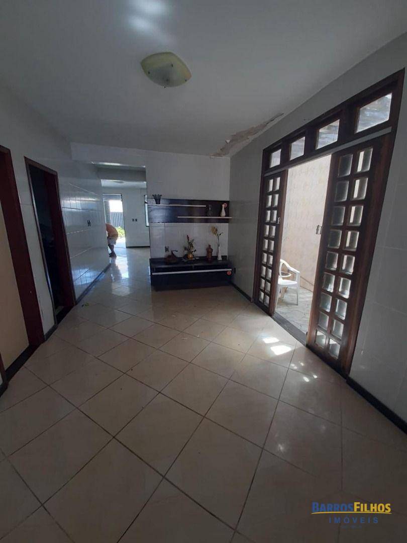 Casa para alugar com 7 quartos, 280M2 - Foto 7