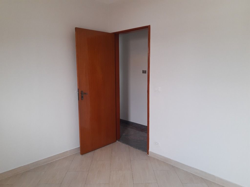 Sobrado à venda com 4 quartos, 250m² - Foto 33