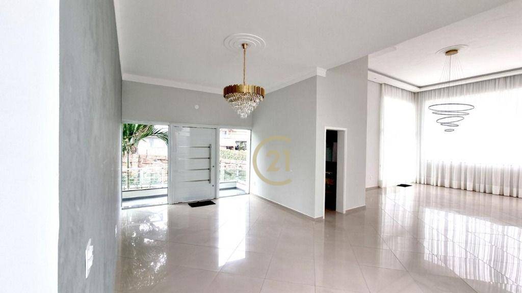 Casa de Condomínio à venda com 3 quartos, 600m² - Foto 3