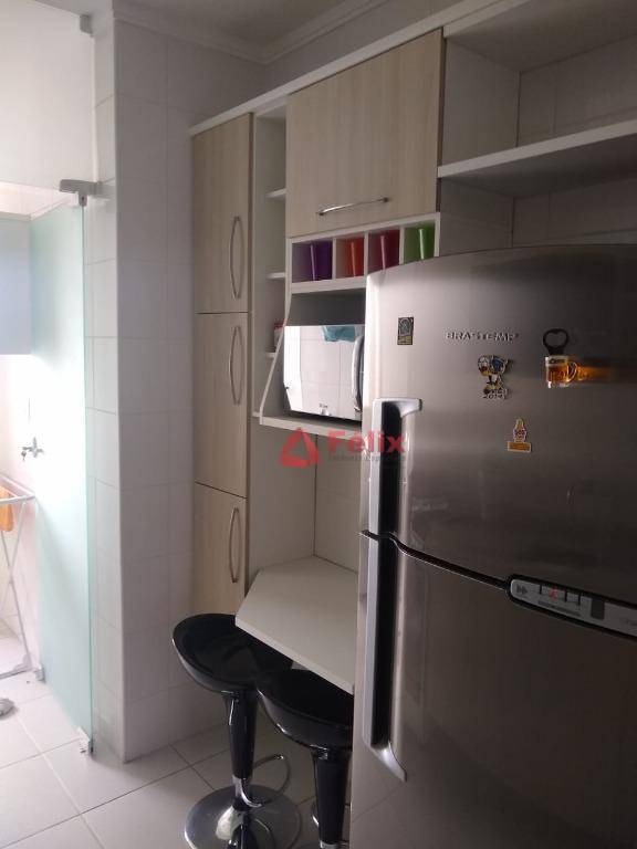 Apartamento à venda com 3 quartos, 101m² - Foto 12