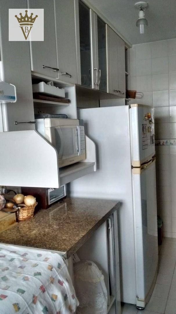 Apartamento à venda com 3 quartos, 86m² - Foto 8