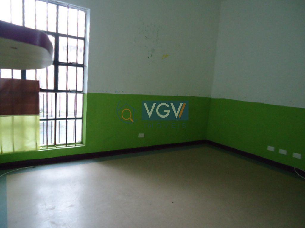 Casa para alugar com 4 quartos, 146m² - Foto 4