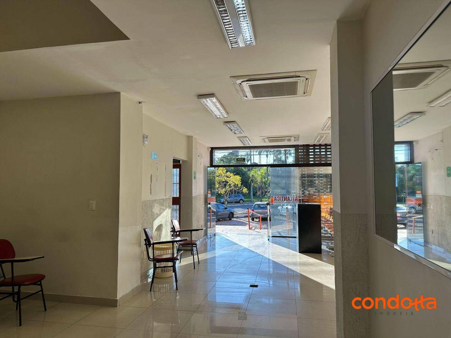 Prédio Inteiro para alugar, 330m² - Foto 1