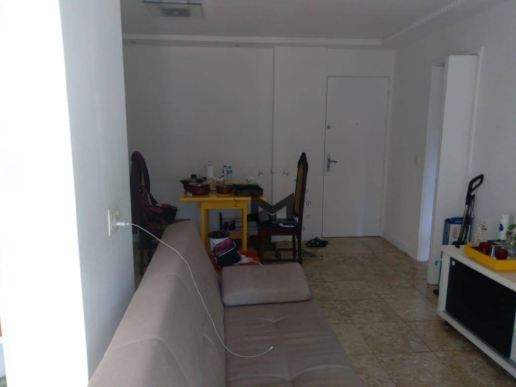 Apartamento à venda com 2 quartos, 58m² - Foto 4