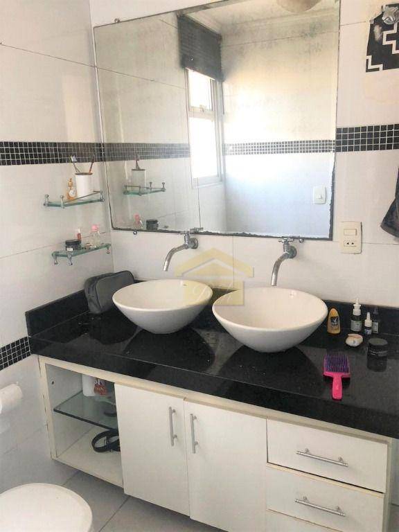 Apartamento à venda com 2 quartos, 67m² - Foto 6