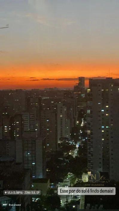 Cobertura à venda com 3 quartos, 215m² - Foto 2