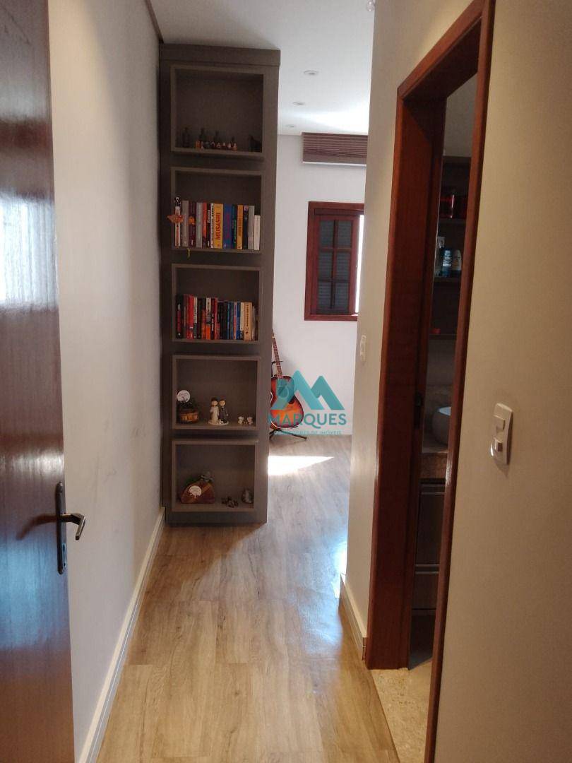 Casa à venda com 2 quartos, 90m² - Foto 8