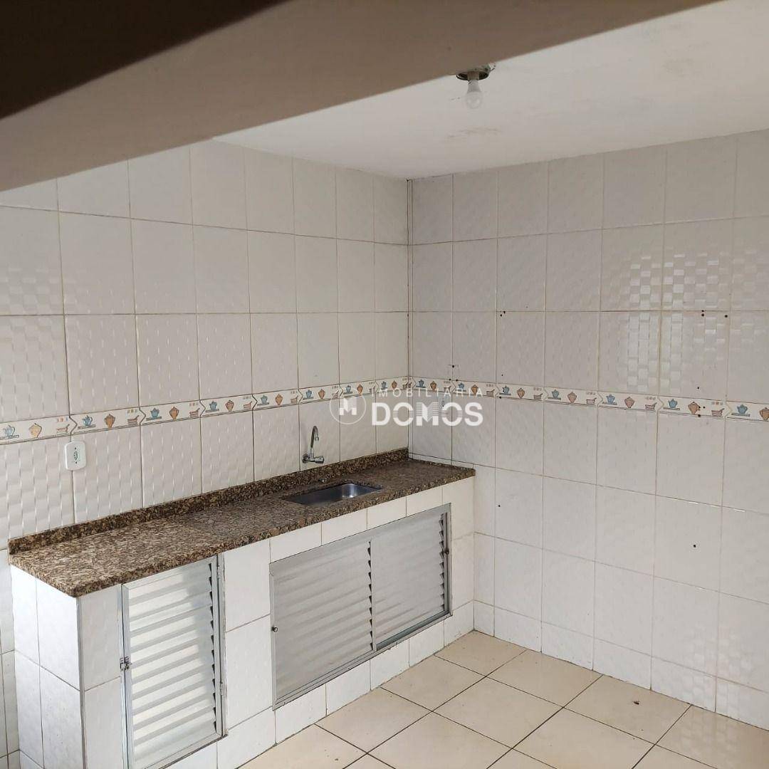 Casa à venda com 4 quartos, 180m² - Foto 38