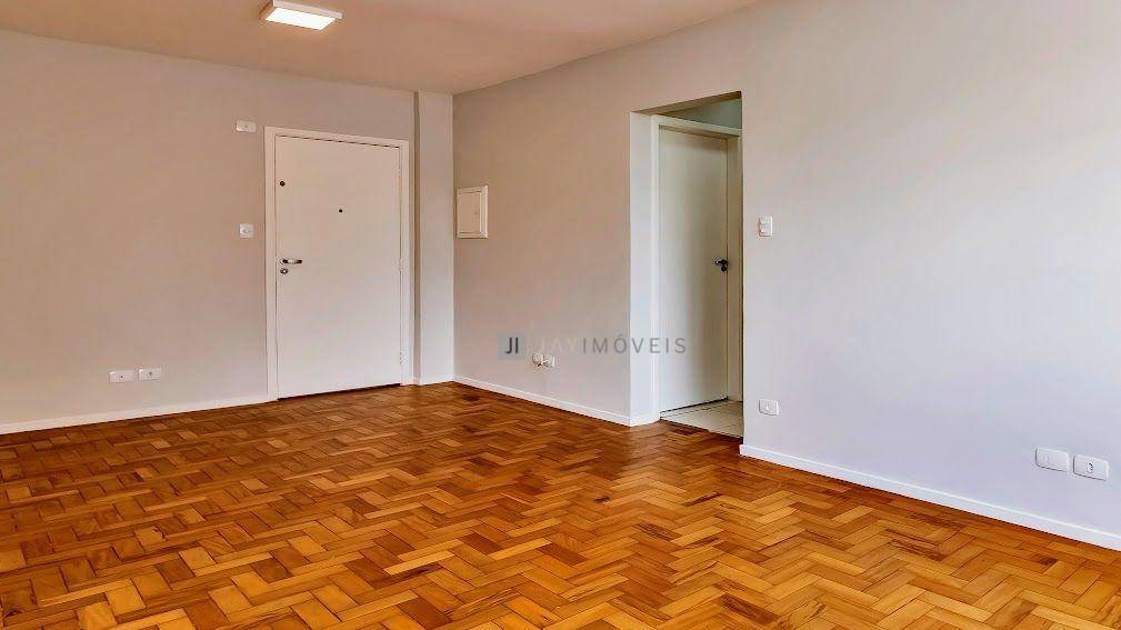 Apartamento à venda e aluguel com 1 quarto, 32m² - Foto 1