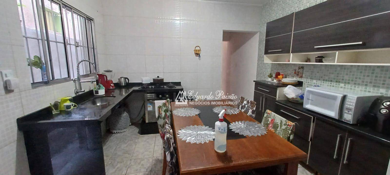 Sobrado à venda com 3 quartos, 220m² - Foto 2