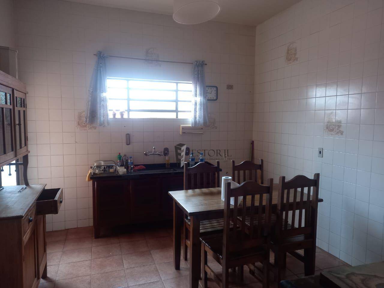 Casa à venda com 3 quartos, 300M2 - Foto 5