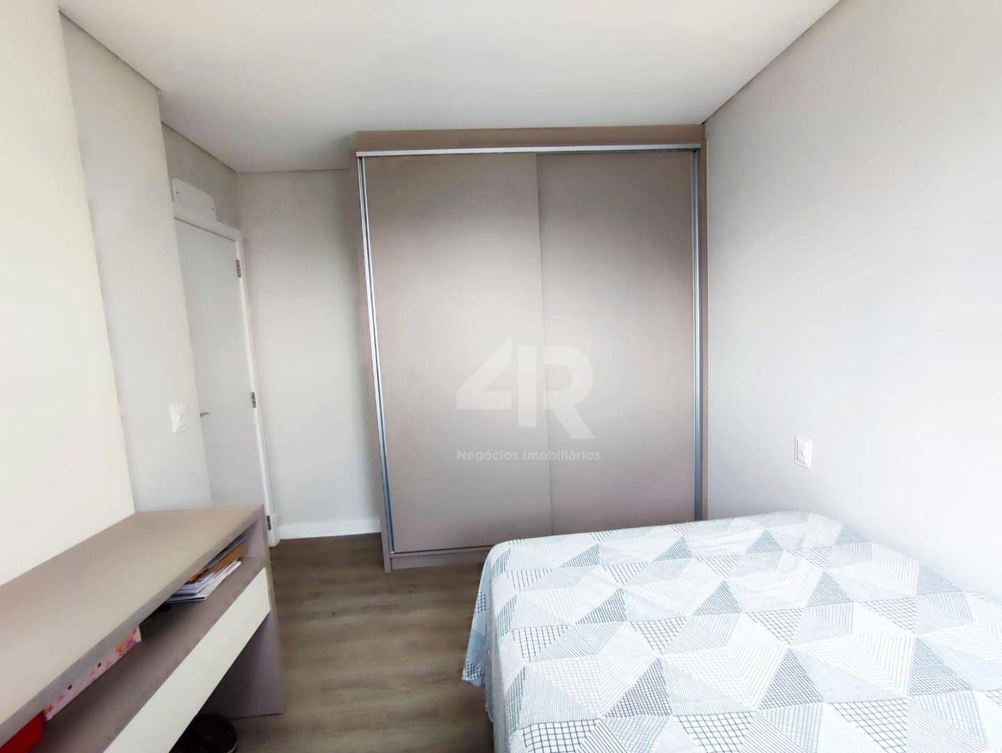 Apartamento à venda com 2 quartos, 64m² - Foto 10