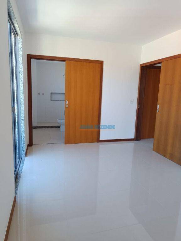 Apartamento à venda com 3 quartos, 101m² - Foto 10