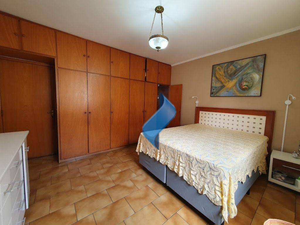 Casa à venda e aluguel com 3 quartos, 328m² - Foto 32