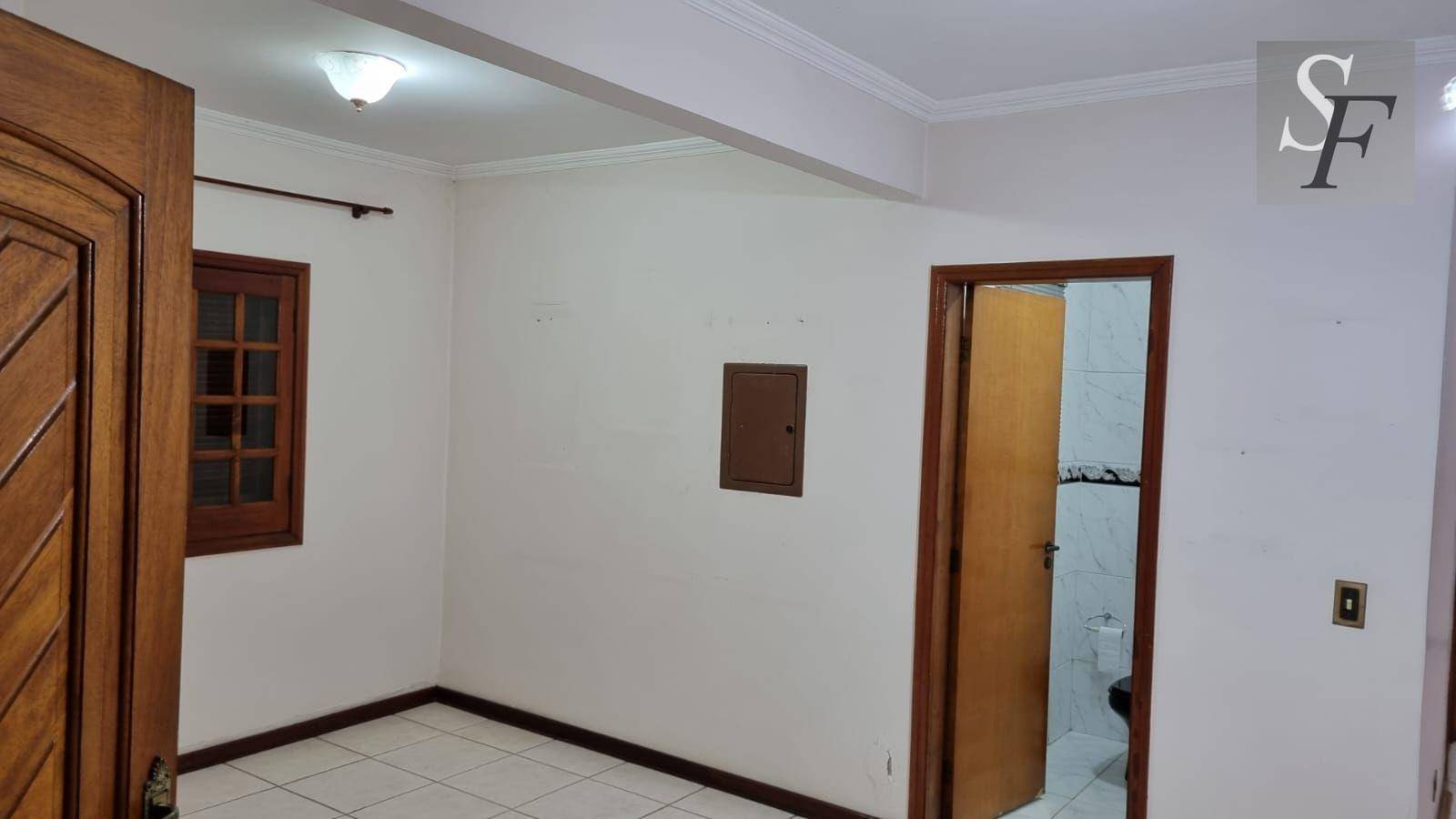 Sobrado para alugar com 3 quartos, 302m² - Foto 5