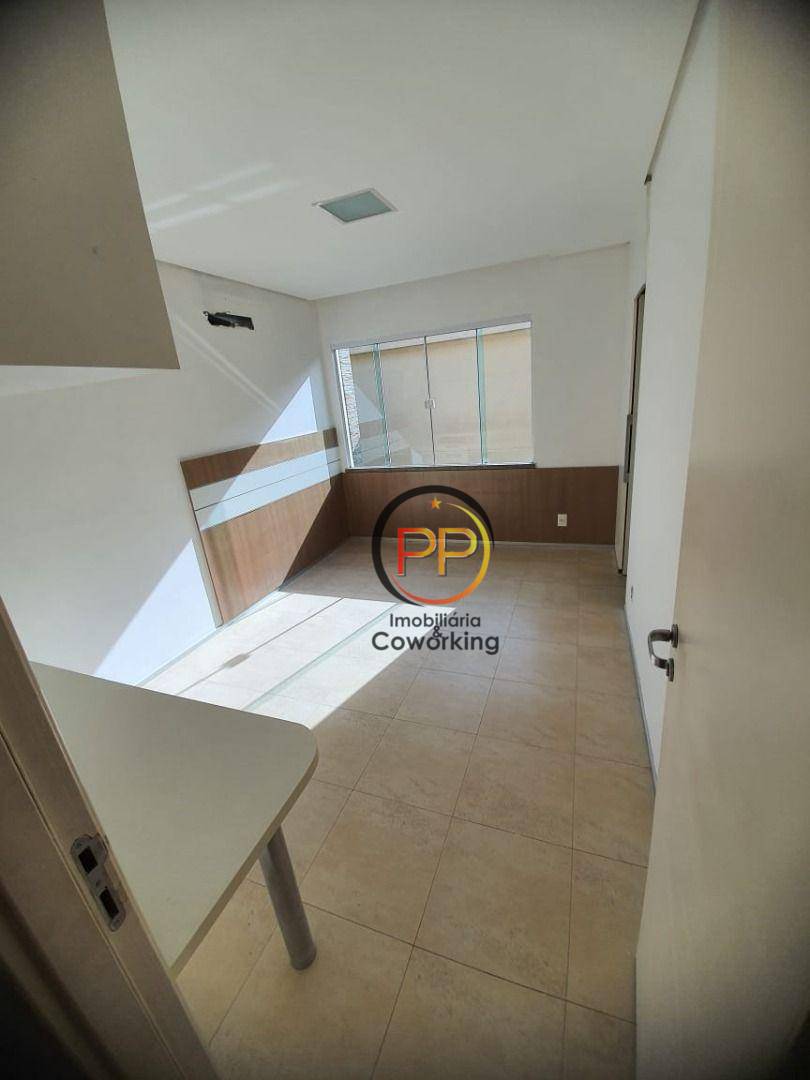 Casa de Condomínio à venda com 4 quartos, 250m² - Foto 11