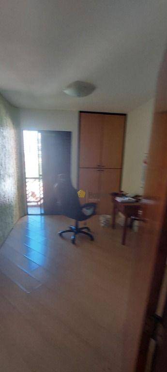 Apartamento à venda com 3 quartos, 116m² - Foto 8