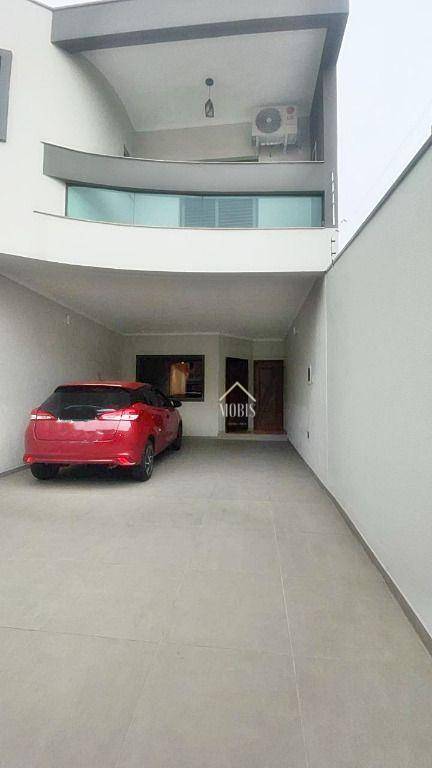 Sobrado à venda com 4 quartos, 192m² - Foto 2