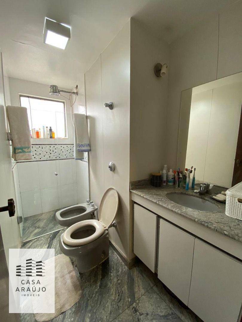 Apartamento à venda com 4 quartos, 140m² - Foto 7