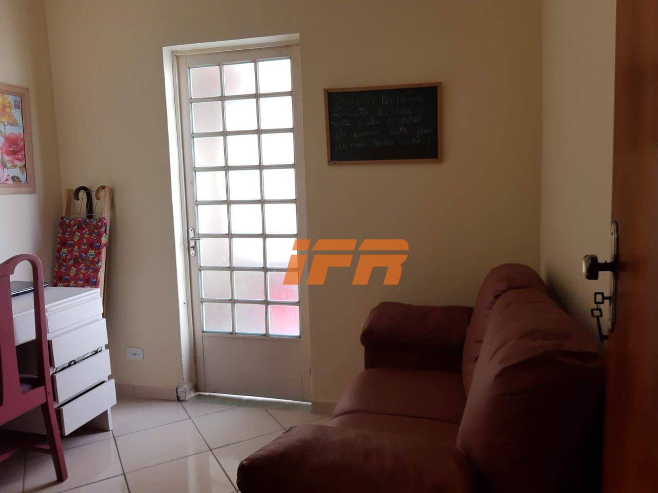 Casa à venda com 3 quartos, 180m² - Foto 16