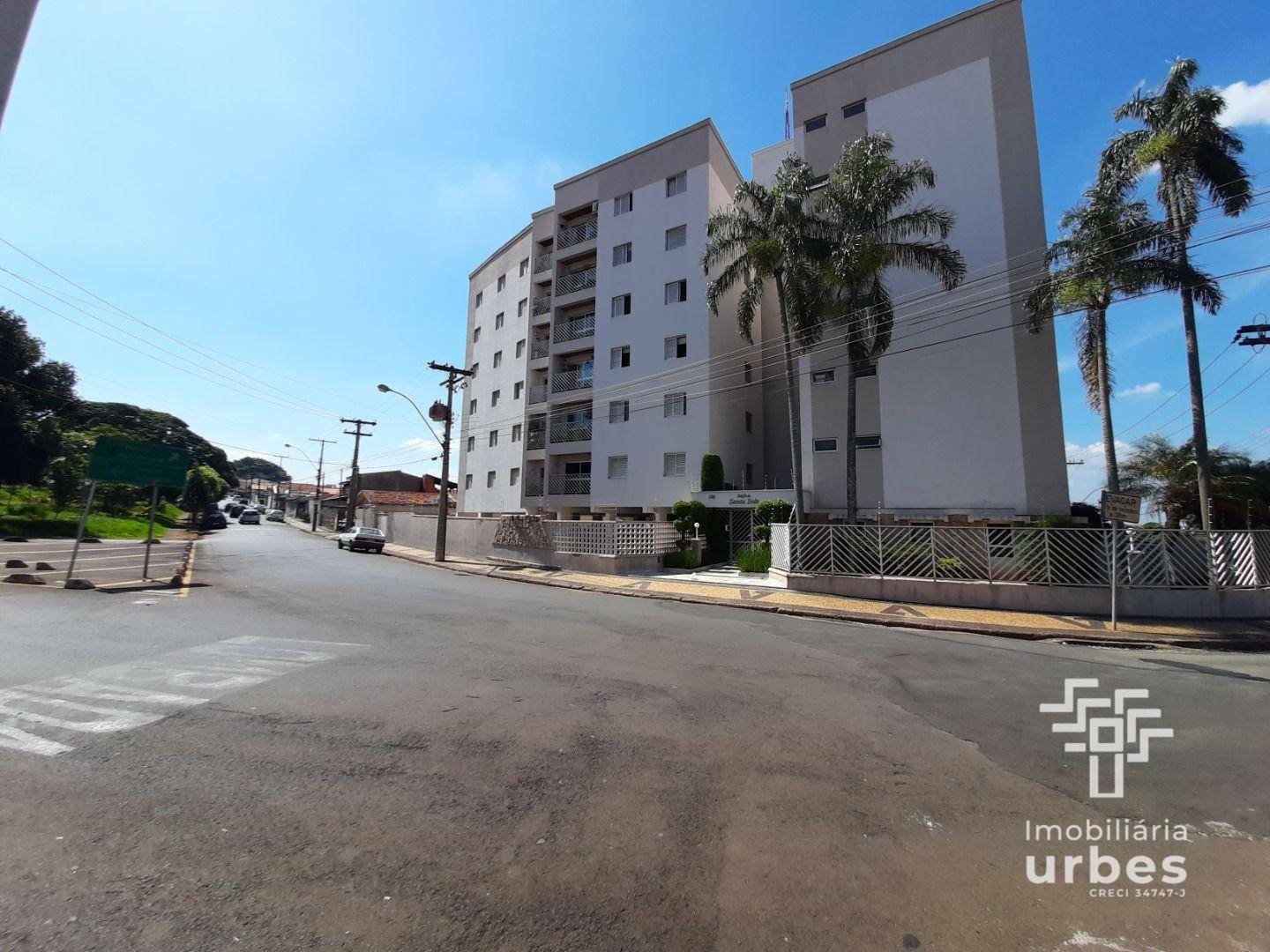 Apartamento à venda com 3 quartos, 120m² - Foto 2