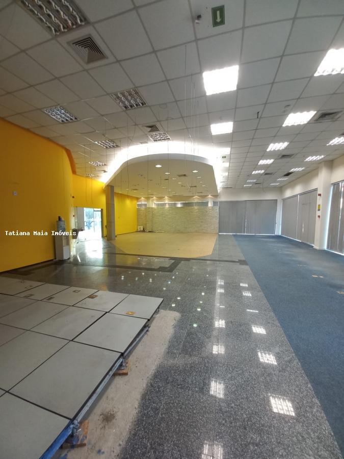 Prédio Inteiro para alugar, 1200m² - Foto 18