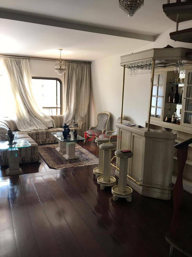 Apartamento à venda com 3 quartos, 256m² - Foto 1