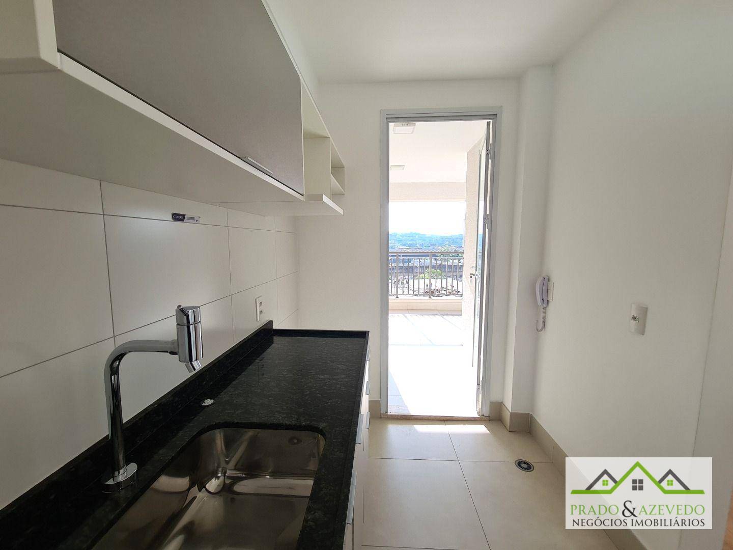 Apartamento à venda com 2 quartos, 67m² - Foto 6