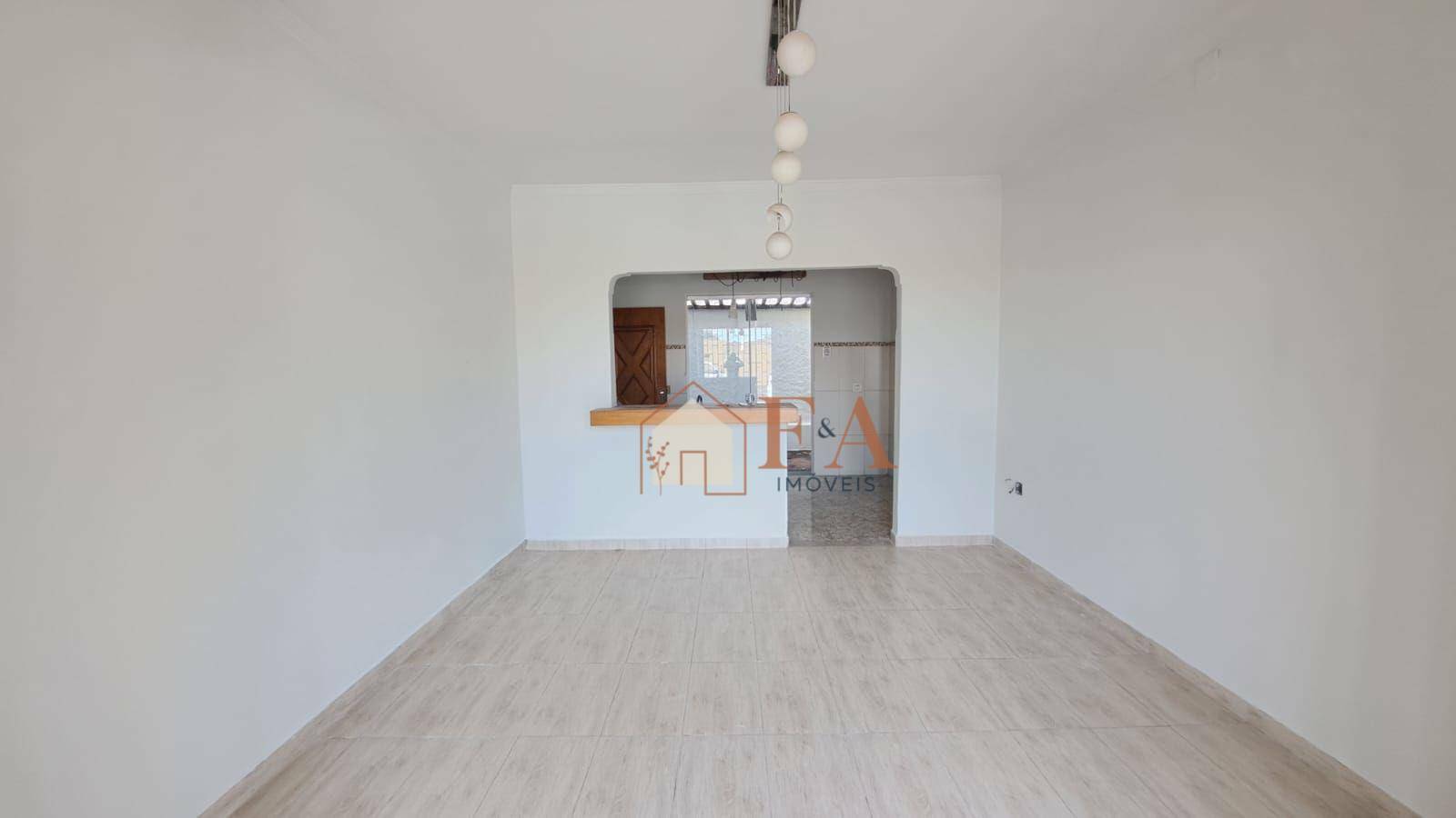 Casa à venda com 2 quartos, 180m² - Foto 3