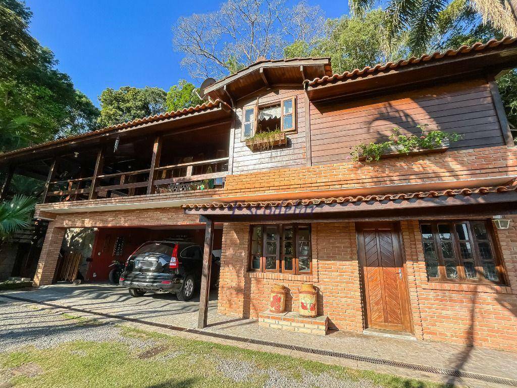 Casa de Condomínio à venda com 3 quartos, 400m² - Foto 4