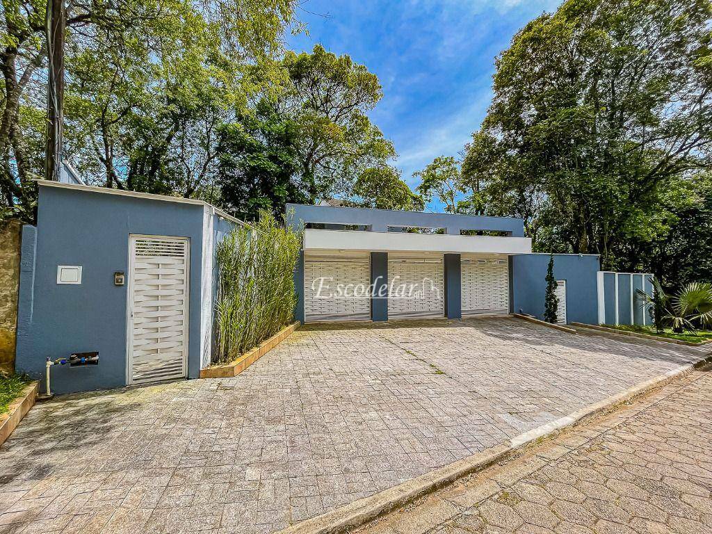 Casa à venda com 4 quartos, 750m² - Foto 2