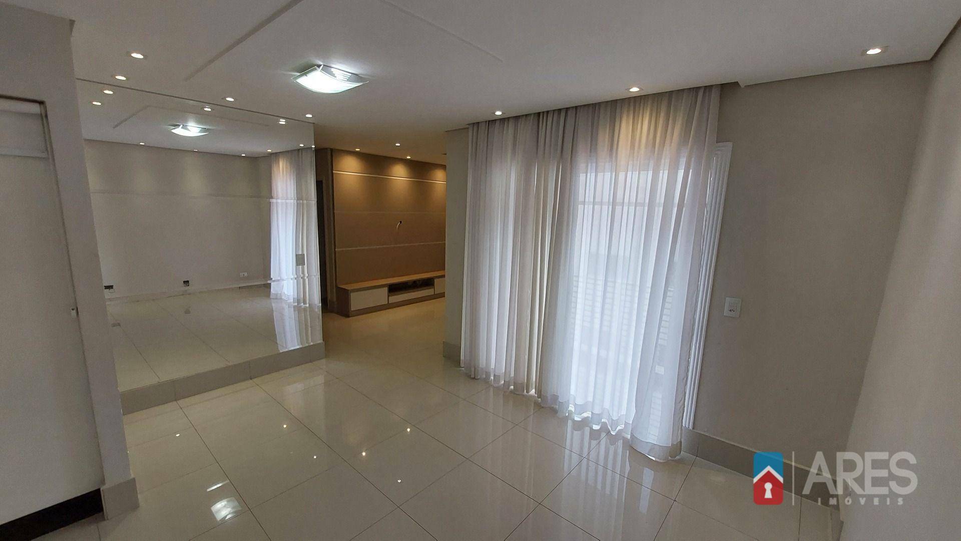 Apartamento à venda com 3 quartos, 67m² - Foto 1