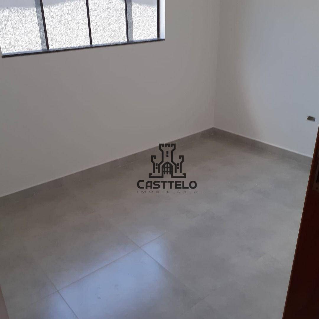 Casa à venda com 3 quartos, 82m² - Foto 8