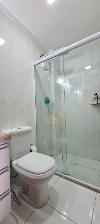 Apartamento à venda com 2 quartos, 70m² - Foto 25