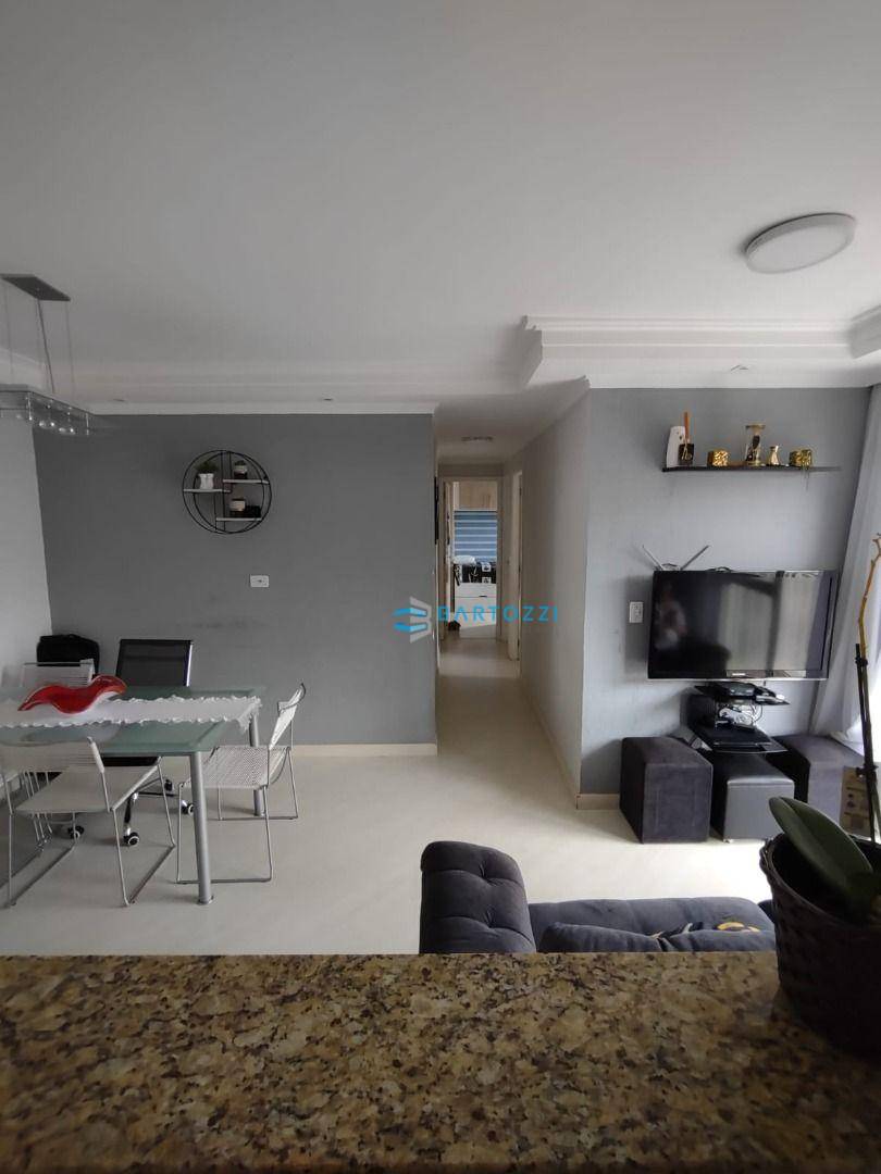 Apartamento à venda com 2 quartos, 50m² - Foto 4