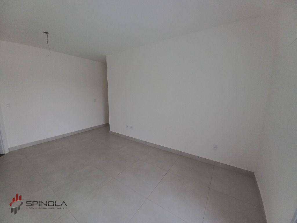 Apartamento à venda com 3 quartos, 140m² - Foto 27