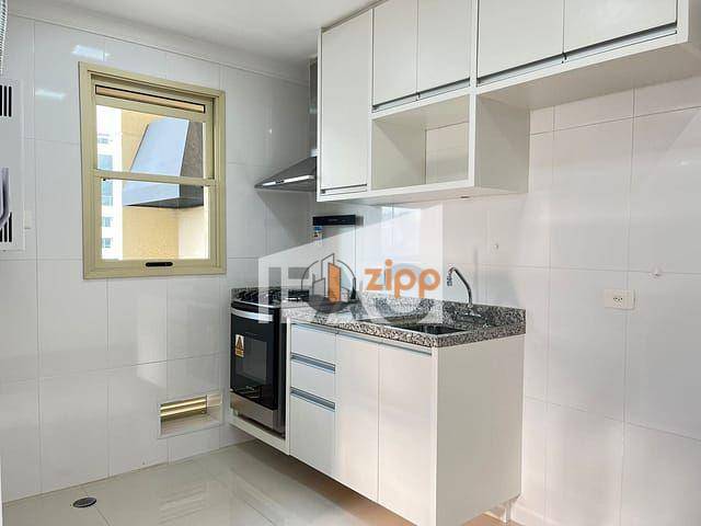 Apartamento para alugar com 2 quartos, 76m² - Foto 8