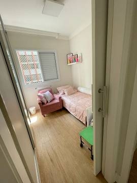 Apartamento à venda com 3 quartos, 87m² - Foto 10