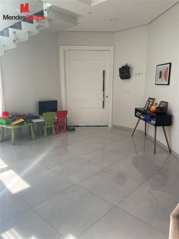 Casa de Condomínio para alugar com 3 quartos, 245m² - Foto 13