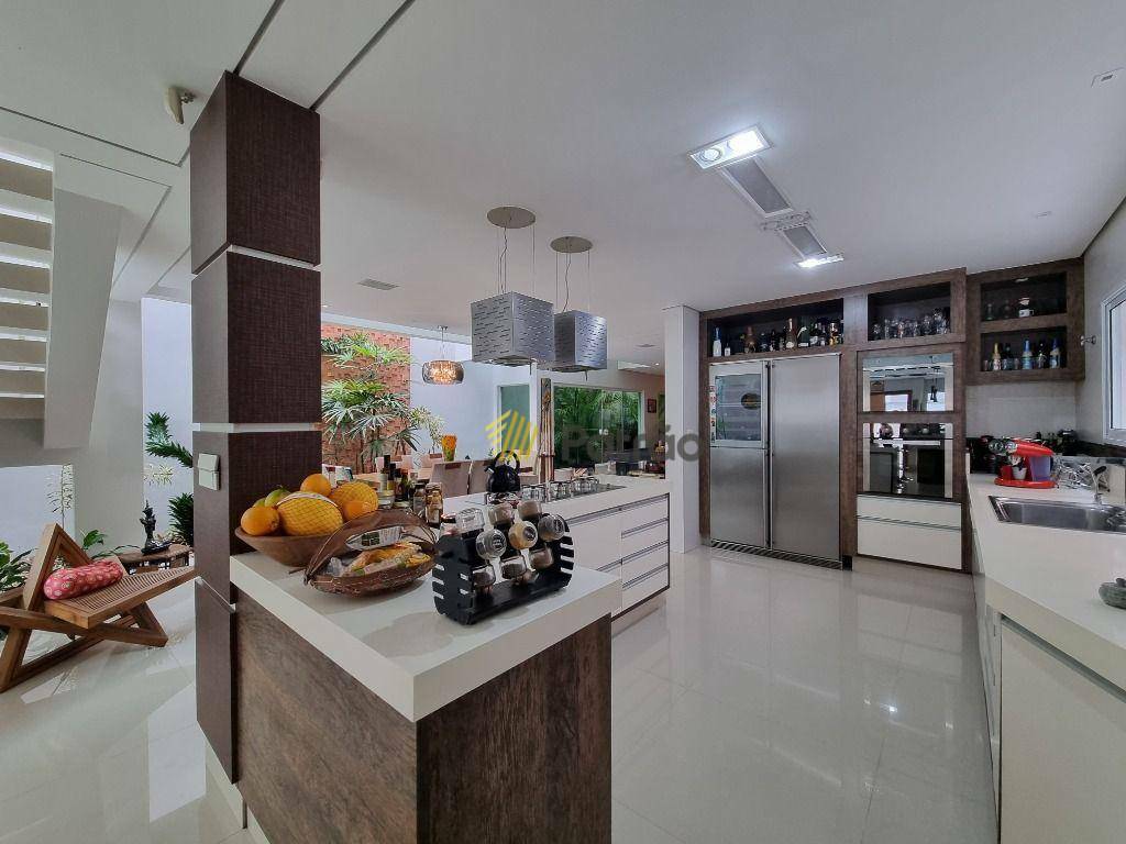 Sobrado à venda com 4 quartos, 381m² - Foto 36