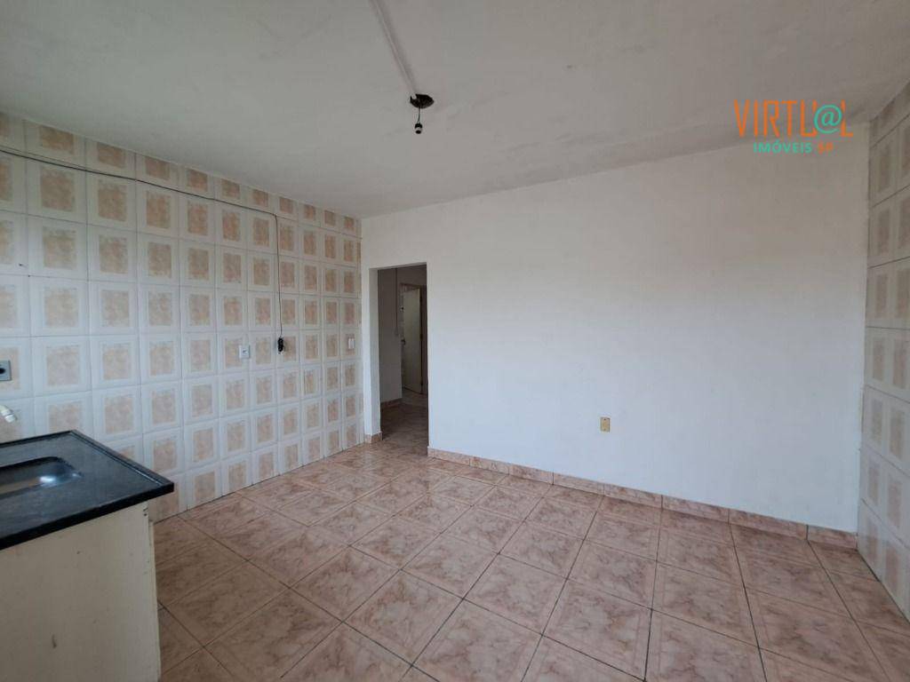 Casa à venda com 7 quartos, 85m² - Foto 15