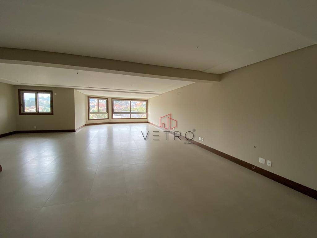 Apartamento à venda com 4 quartos, 217m² - Foto 1